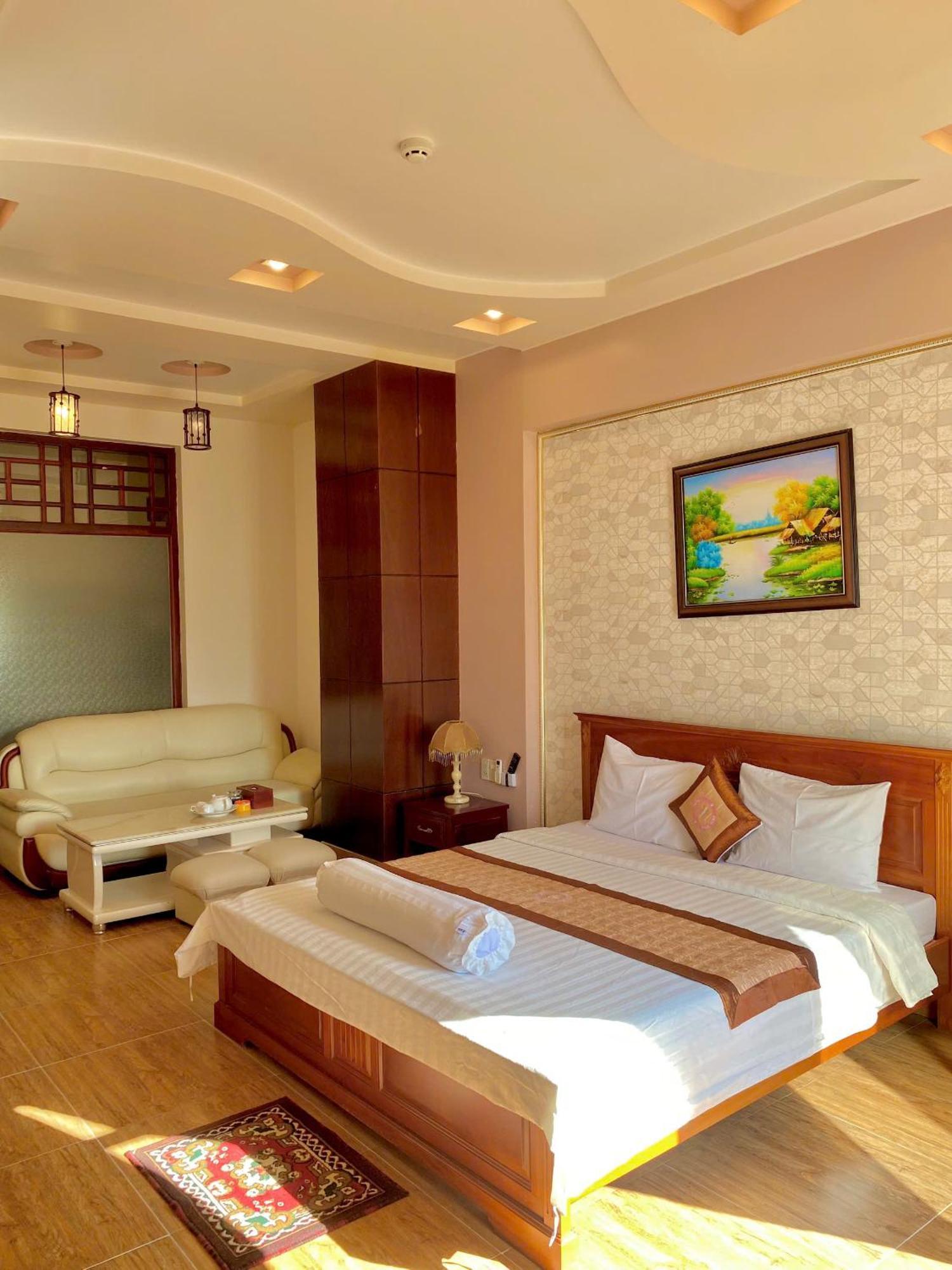 Phuc Hung 2 Hotel Rach Gia Exterior foto