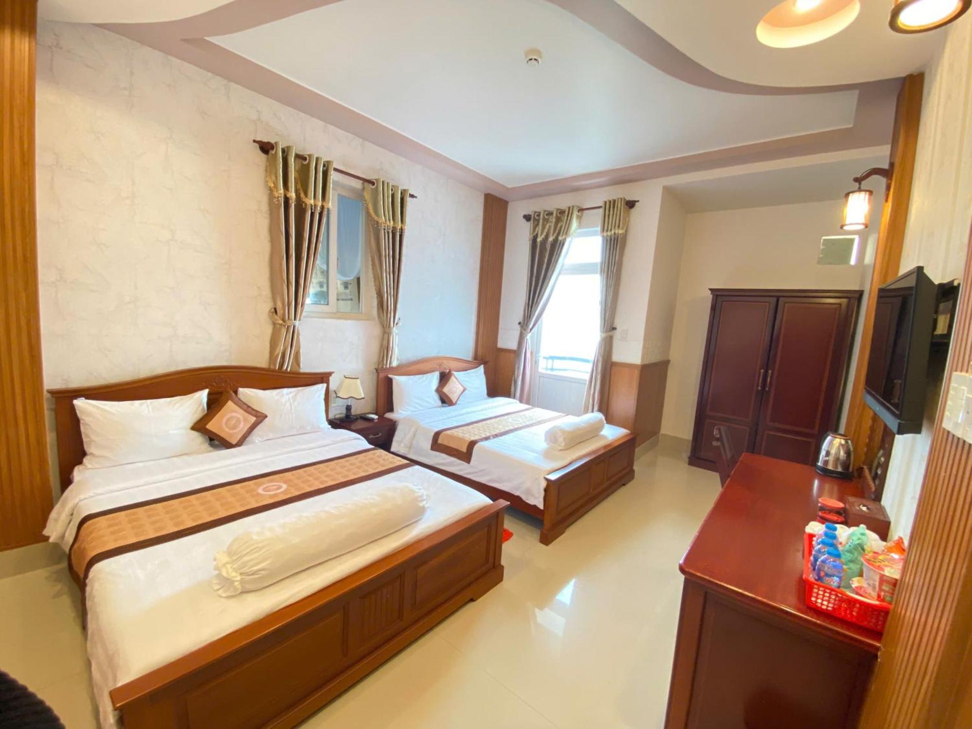 Phuc Hung 2 Hotel Rach Gia Exterior foto