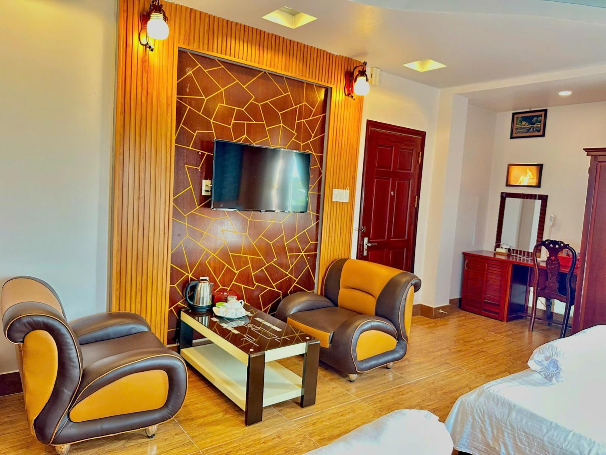 Phuc Hung 2 Hotel Rach Gia Exterior foto